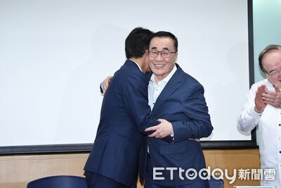 新北民調李四川勝出 黃國昌:我跟民眾黨全力輔選