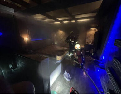 殺蟲劑噴臉、火燒手指...摩鐵餵毒SM凌虐2男　惡男竟辯「打鬧」