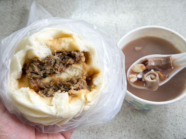 飄香大稻埕四十載「琥珀色四神湯」！溫潤甘甜必搭老麵肉包