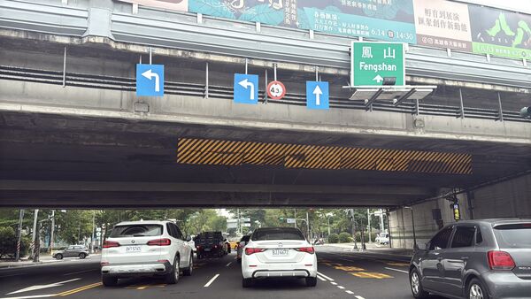 ▲▼    中正交流道,高速公路         。（AI協作圖／記者張雅雲製作，經編輯審核）