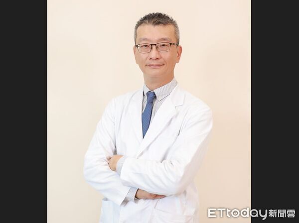 ▲全球罕見！24歲男確診新冠肺炎竟誘發「全身膿疱乾癬」 。（圖／記者游瓊華攝）
