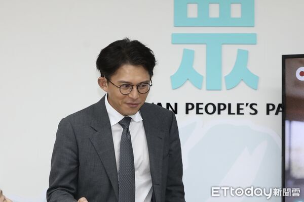 [新聞] 民眾黨高雄力挺柯志恩　黃國昌：賴瑞隆會讓陳其邁市政化為烏 - 政黑 - PTT.BEST 批踢踢爆文