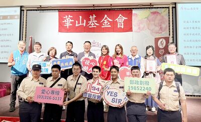 替代役男扮金孫做公益　蘇俊賓：青銀共伴成就最有人情味風景