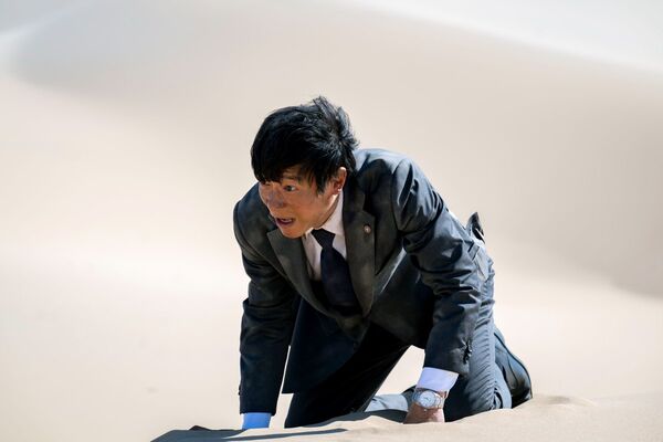 ▲▼1.5萬人報名當臨演！神劇《VIVANT》拍大場面卻出狀況。（圖／翻攝自X）