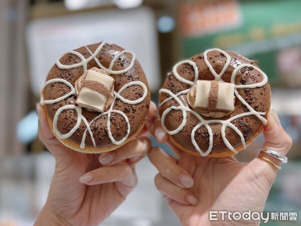 ▲▼Krispy Kreme攜手義大利「Kinder健達」、美國「Hershey&rsquo;s好時」及日本「meiji明治」等巧克力品牌推出全新3款甜甜圈。（圖／記者蕭筠攝）