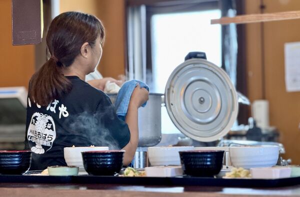 ▲▼漁師直營海鮮食堂 いさばや。（圖／部落客小虎食夢網授權提供）