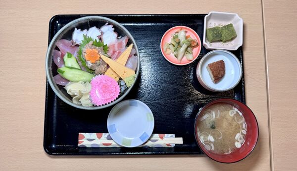 ▲▼漁師直營海鮮食堂 いさばや。（圖／部落客小虎食夢網授權提供）