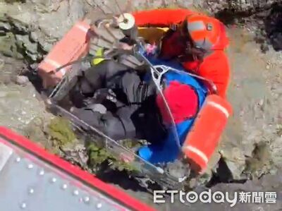 攀素密達山高山症發作 空勤黑鷹馳援...吊掛下山急送醫
