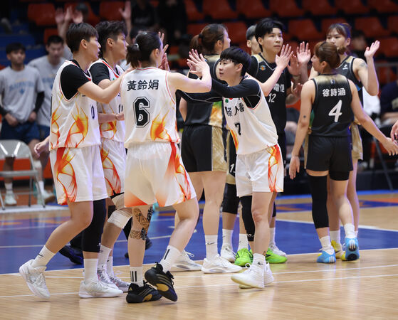 ▲WSBL冠軍賽G1，國泰女籃以66比52擊敗中華電信，系列賽取得1比0領先。（圖／中華籃球協會提供）