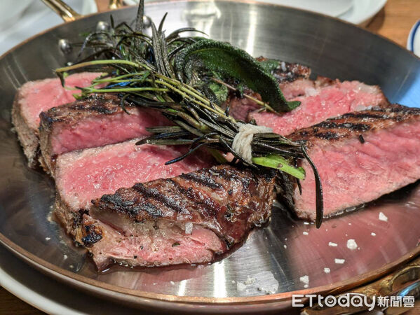 ▲東京預約困難店「NO CODE」登台　主打歐陸料理融合日本調味。（圖／記者黃士原攝）