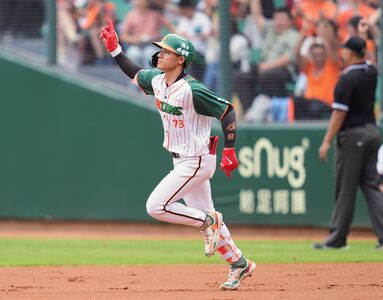 獅帝芬7局無失分壓制　統一獅3轟主場完封樂天桃猿
