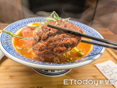 平溪「老玩童咖啡」牛肉麵插旗台北