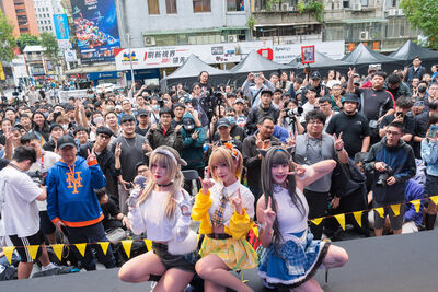《勝利女神：妮姬》快閃活動　韓國啦啦隊合體吸引大批人潮