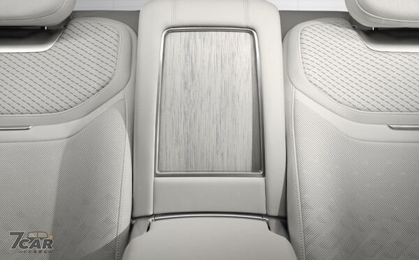 導入全球首創靜電音響與專屬內外用料　Range Rover SV Ultra 正式登場