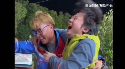 張雪瞬間彈跳！吃路邊攤見證奪第3冠　慶功請客全場：我說牛誰不服