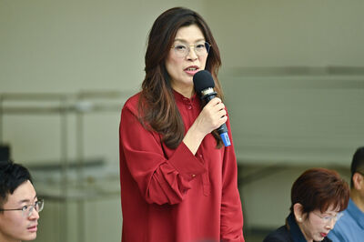 陸媒專訪談兩岸發展須尊重台灣人意願　鄭麗文：絕不接受戰爭