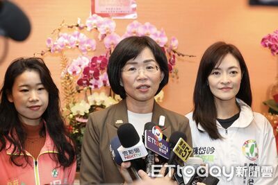 李四川玩Threads「已讀亂回」遭酸硬蹭 蘇巧慧:每個人有自己風格