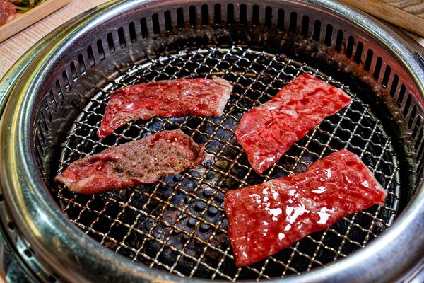 ▲▼燒肉道。（圖／混血珊莎的奇幻旅程授權提供）