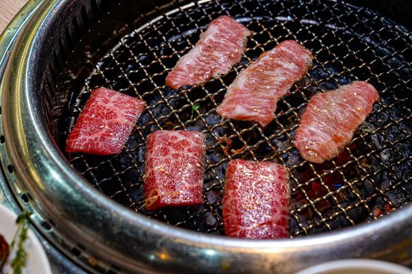 ▲▼燒肉道。（圖／混血珊莎的奇幻旅程授權提供）
