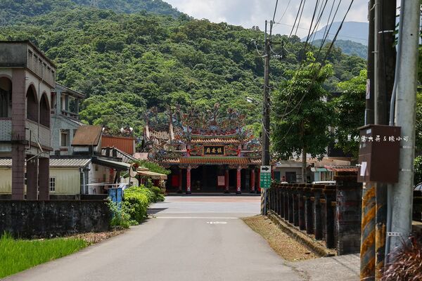 ▲▼潤泰水泥鐵道。（圖／陳小可的吃喝玩樂授權提供）