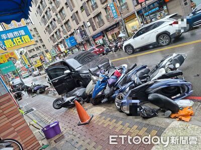 新北賓士商旅橫掃14輛汽機車！又是毒駕...喪屍煙彈丟水溝