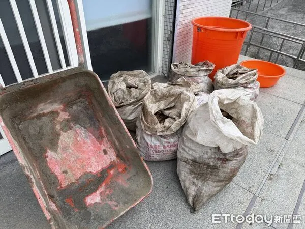 ▲▼鳳林警方2波攻埾行動，搜出大批生薑證物。（圖／鳳林警分局提供，下同）