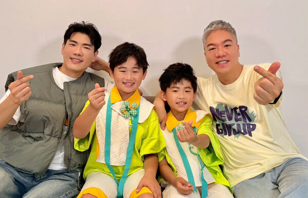 ▲《娛樂超skr》主持人小鹿偉皓與阿甘日前邀請《超級冰冰Show》主持人「忠蓁CP」郭忠祐、蔡家蓁、歌手曾瑋中、蔡亞露。（圖／民視提供）
