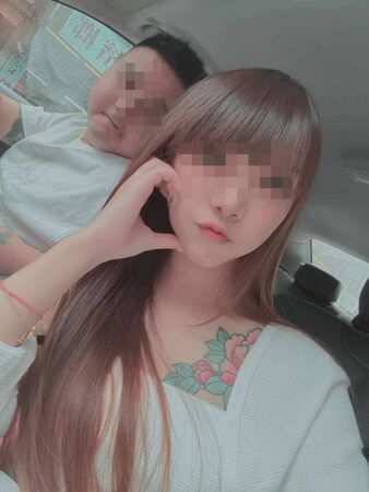 生前恩愛照曝光！24歲妻遭毒駕180公里高速撞亡　夫淚崩盼死刑