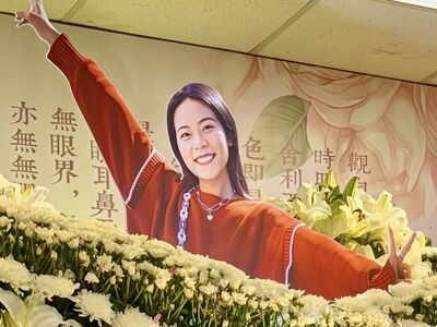 女警告別式家屬痛哭!癌母見女兒遺容淚崩「那不是詠心」她曝修復狀態