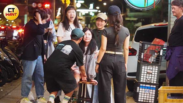 醉後淚美人1／直擊何如芸《婚內失戀》酒後淚崩　捧蔡昌憲臉龐訴苦