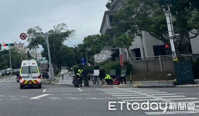 花蓮嬤載孫上學遇「鬼切」！人車遭撞翻倒地　惡駕駛逃逸