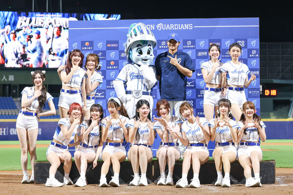 ▲李東洺終於回應富藍奇手勢。（圖／富邦悍將提供）