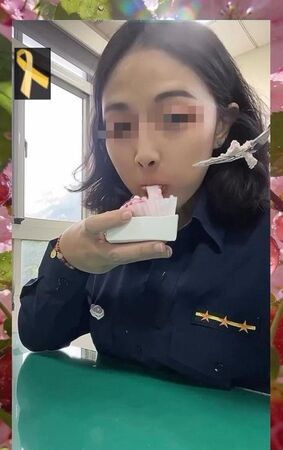 ▲▼女警悼念鄭詠心因構圖太凸顯身材被炎上。（圖／翻攝Threads）