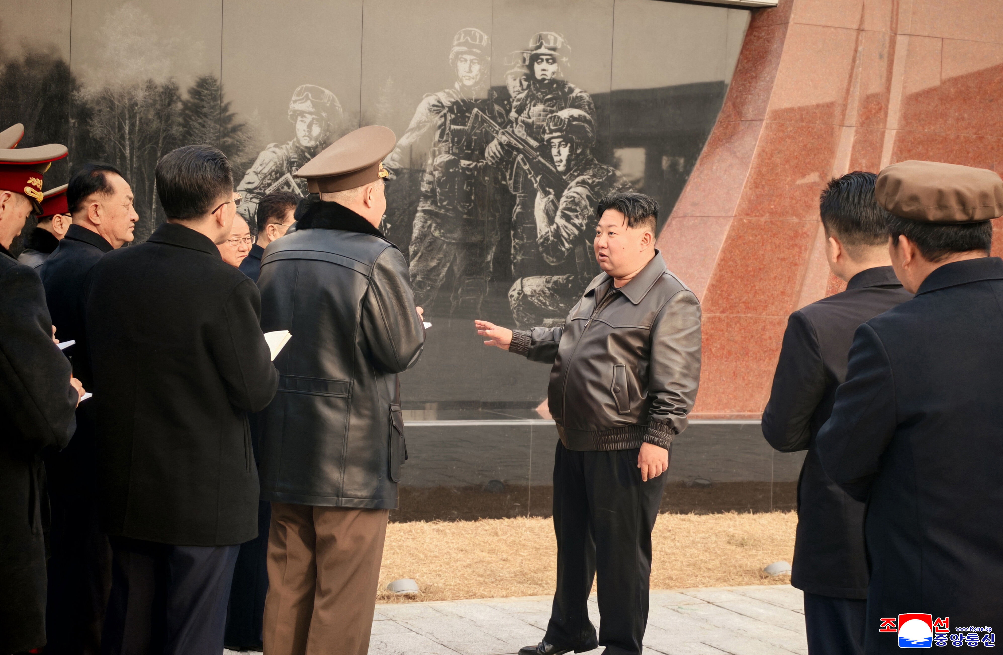 ▲▼北韓在平壤和盛地區興建紀念館悼念俄烏戰爭陣亡士兵，金正恩前往參訪。（圖／達志影像）