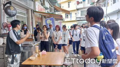 逛市場、讀宗祠　青年見學走進屏東文化探險之旅