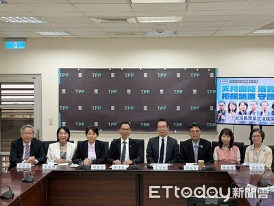 「三班護病比」今入法 民眾黨:讓護理人力配置到理想狀態