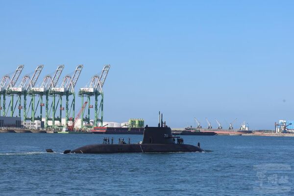 海鯤軍艦完成操雷射擊　驗證水下作戰系統效能