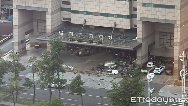 ▲▼    君鴻,85大樓         。（圖／記者張雅雲攝）