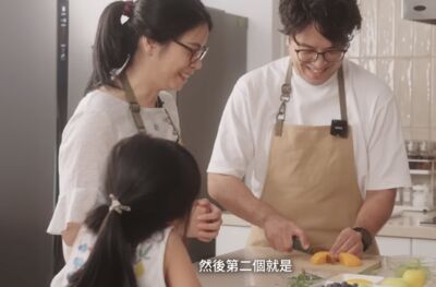 沈伯洋再忙也趕回家陪女兒　愛妻曝「好隊友」行為：很重視家庭