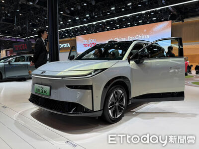 只賣42萬！「TOYOTA新休旅」海外降價開賣　空間超大、舒適更勝RAV4