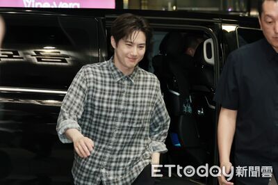 直擊／EXO真的很餓！唱完小巨蛋「30分後秒衝金豬」超雀躍