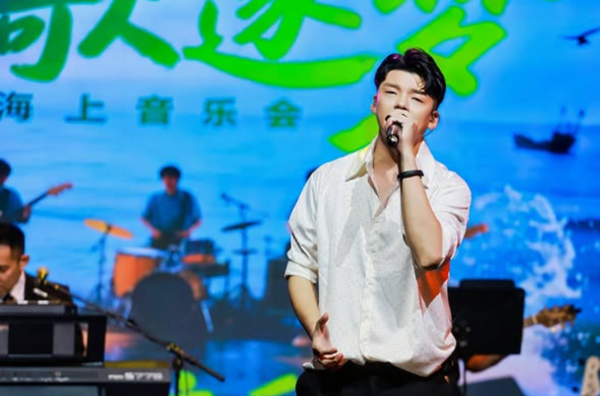 ▲▼劉明峰：低調耕耘音樂路。（圖／翻攝自Instagram／rockerivanliu）