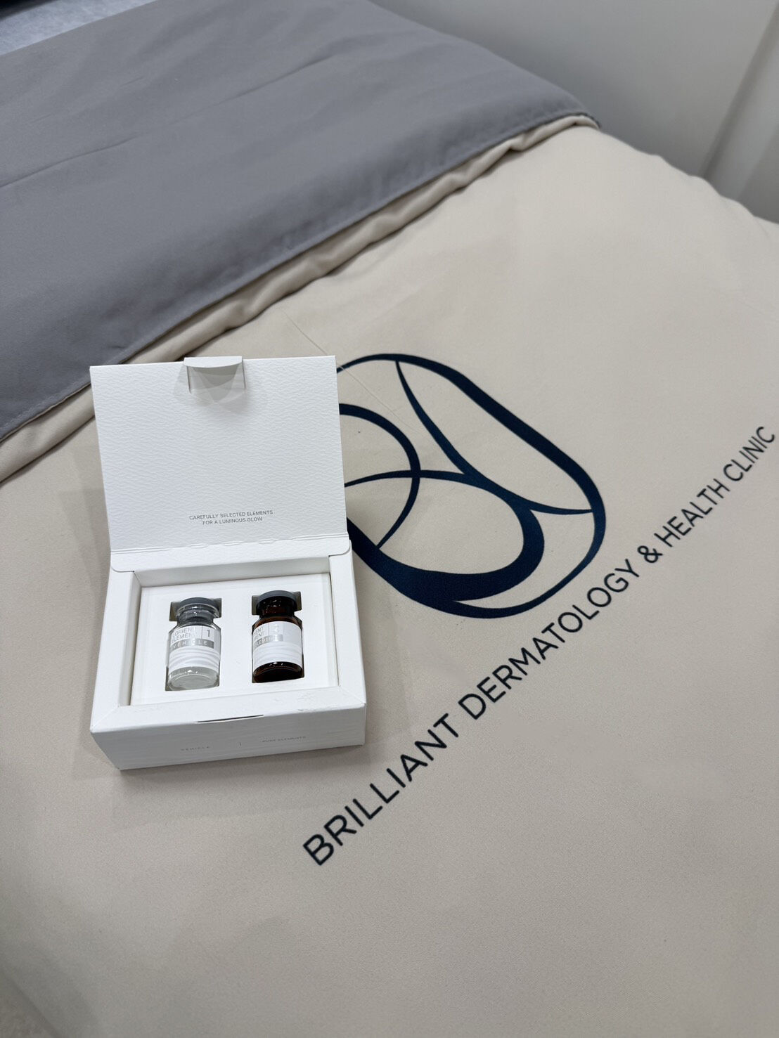 ▲▼卓越皮膚科診所,王筱涵院長,洛里昂煥白導入精華。（圖／卓越皮膚科診所提供）