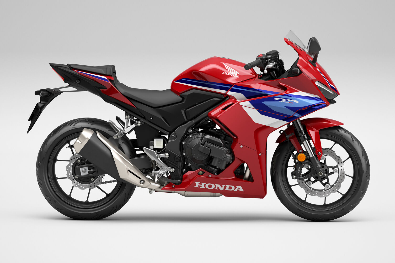 ▲30.9萬！Honda「電子離合器版CBR500R」台灣開賣　預計第3季到港。（圖／翻攝自Honda）