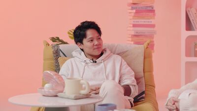 網紅揭曲折童年!查寄信地址驚覺爸在坐牢 國中暈船女老師「禁忌戀慕」曝