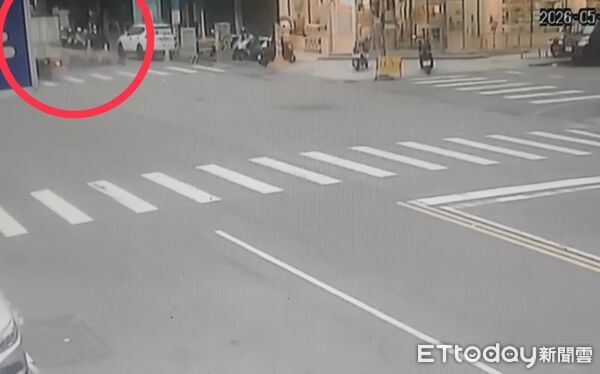 ▲▼台中北區車禍。（圖／民眾提供、記者許權毅攝）