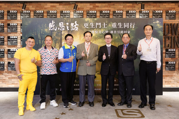▲阿凱再獲鄭銘謙、張斗輝肯定　感謝王令麟一路扶持。（圖／阿凱提供）