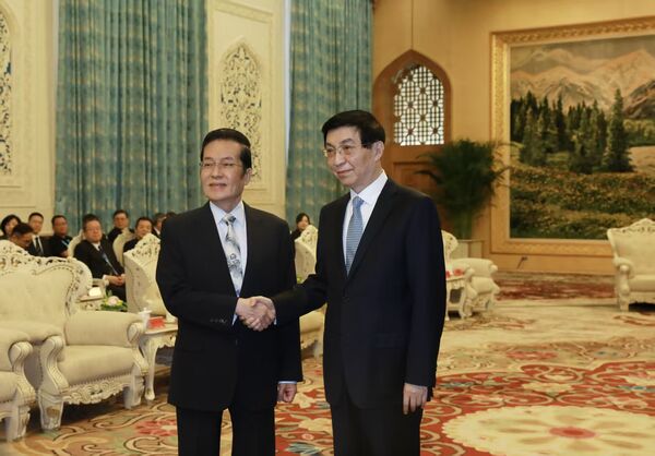 ▲國民黨副主席張榮恭會見中共中央政治局常委王滬寧。（圖／國民黨提供）