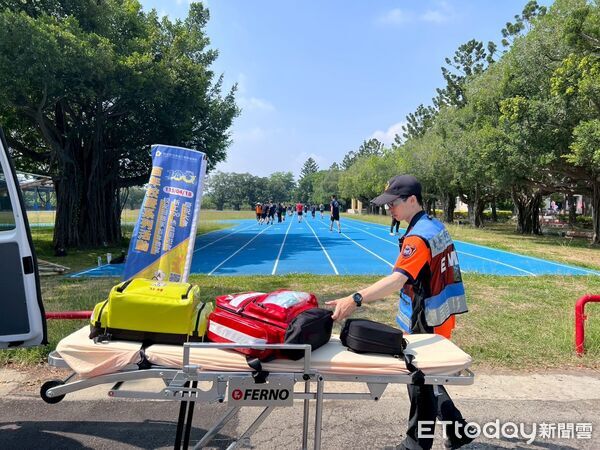 ▲台南市消防局第四大隊辦理消防人員常年訓練，所屬8個分隊約160名外勤消防同仁參與，強化體能、救助技能與災害應變能力。（記者林東良翻攝，下同）