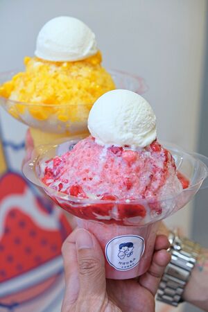▲▼阿信芒果冰。（圖／愛比妞の美食旅遊地圖授權提供）